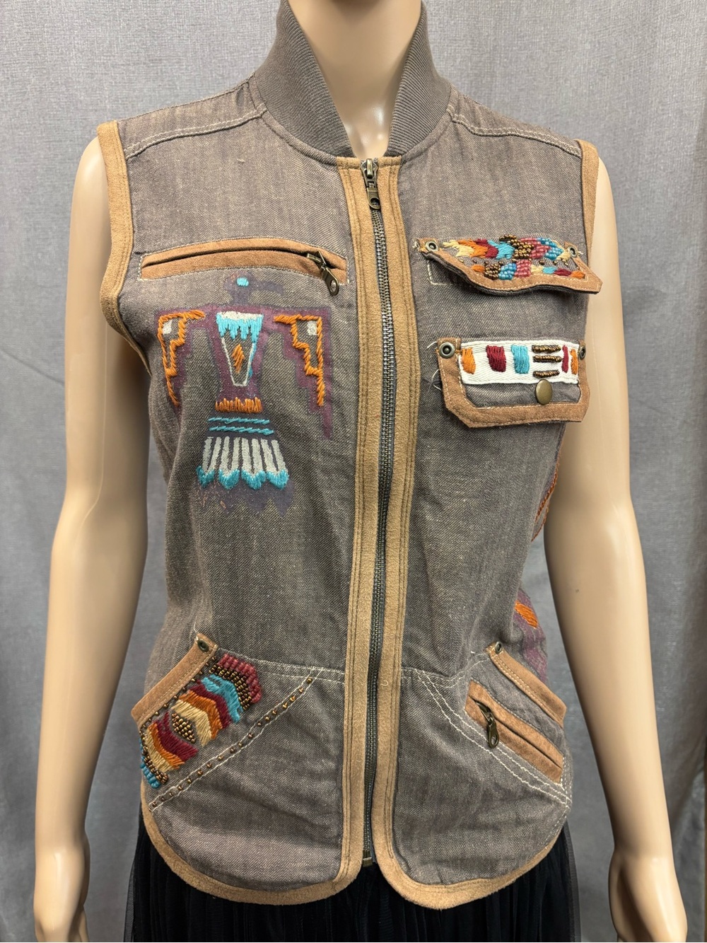 Double D Ranch Western Gray Denim Vest Native Multicolored Embroidery
